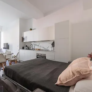 https://bandello-house.italymilanhotels.net